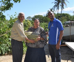 Minister of Agriculture Encourages Backyard Farming