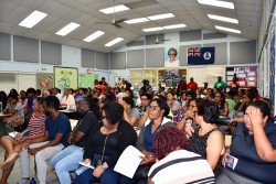 Potential Workers Learn About Census 2021